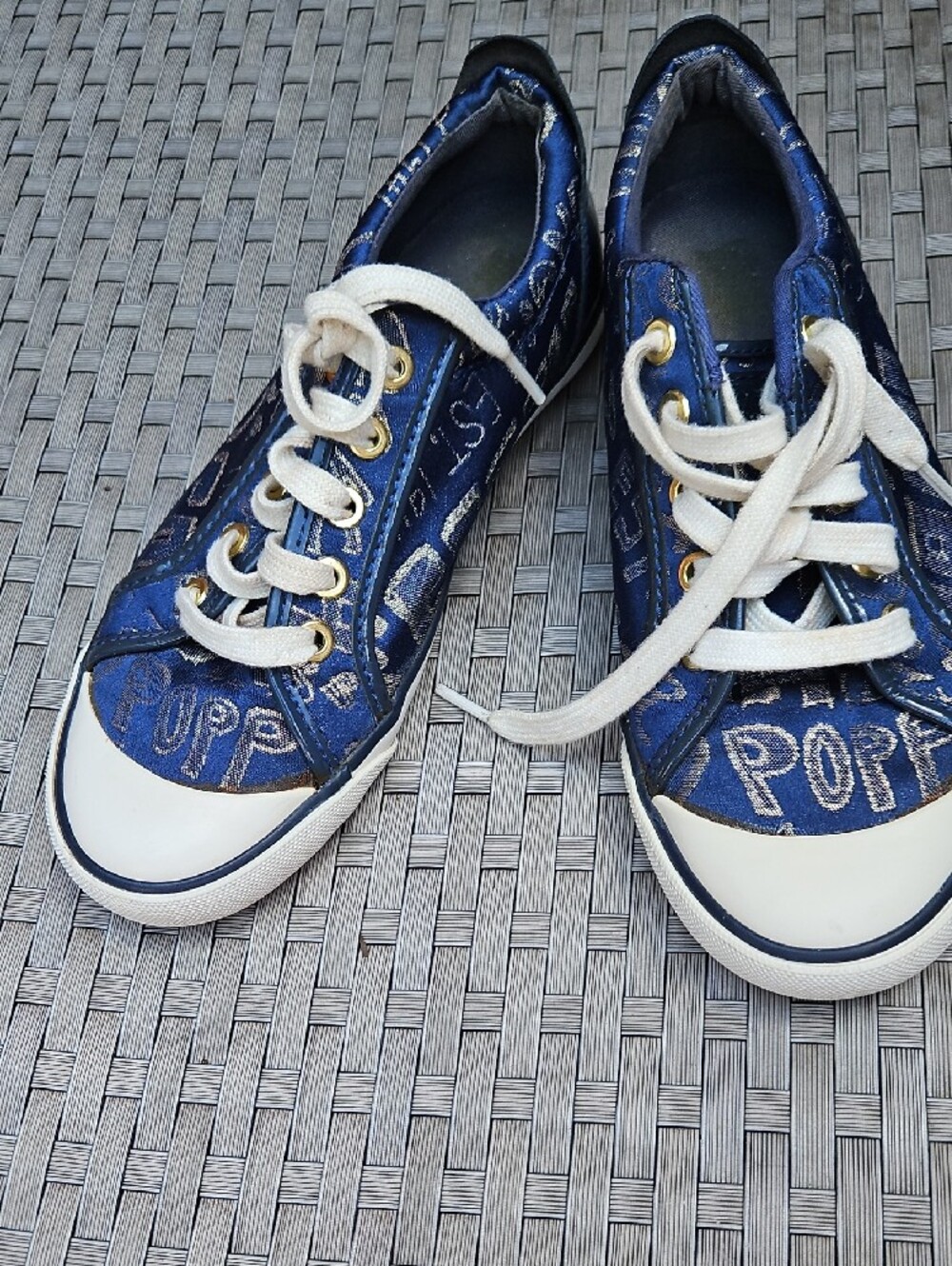 Coach Navy Denim Graphic Metallic Lace-Up Sneakers with White Accents Size 7B - Picture 7 of 17